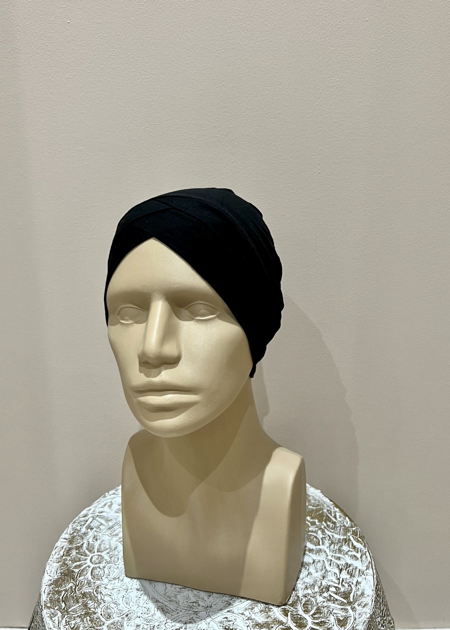 Bonnet croisé fermé