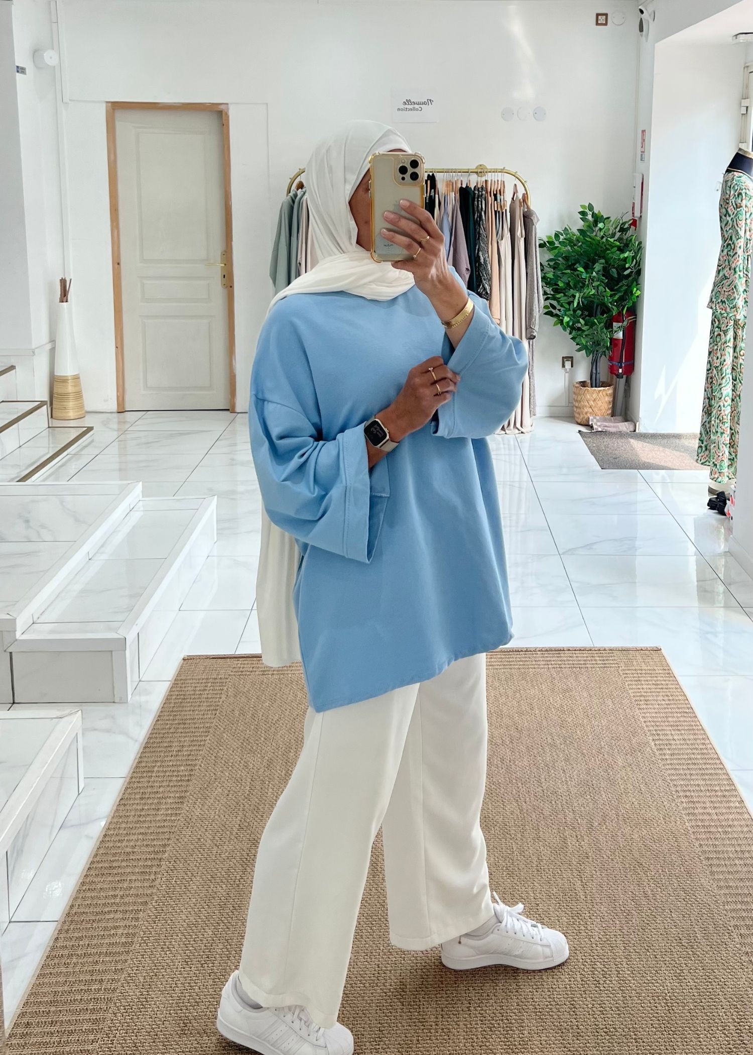 Tee-shirt over bleu Tee-shirt over bleu