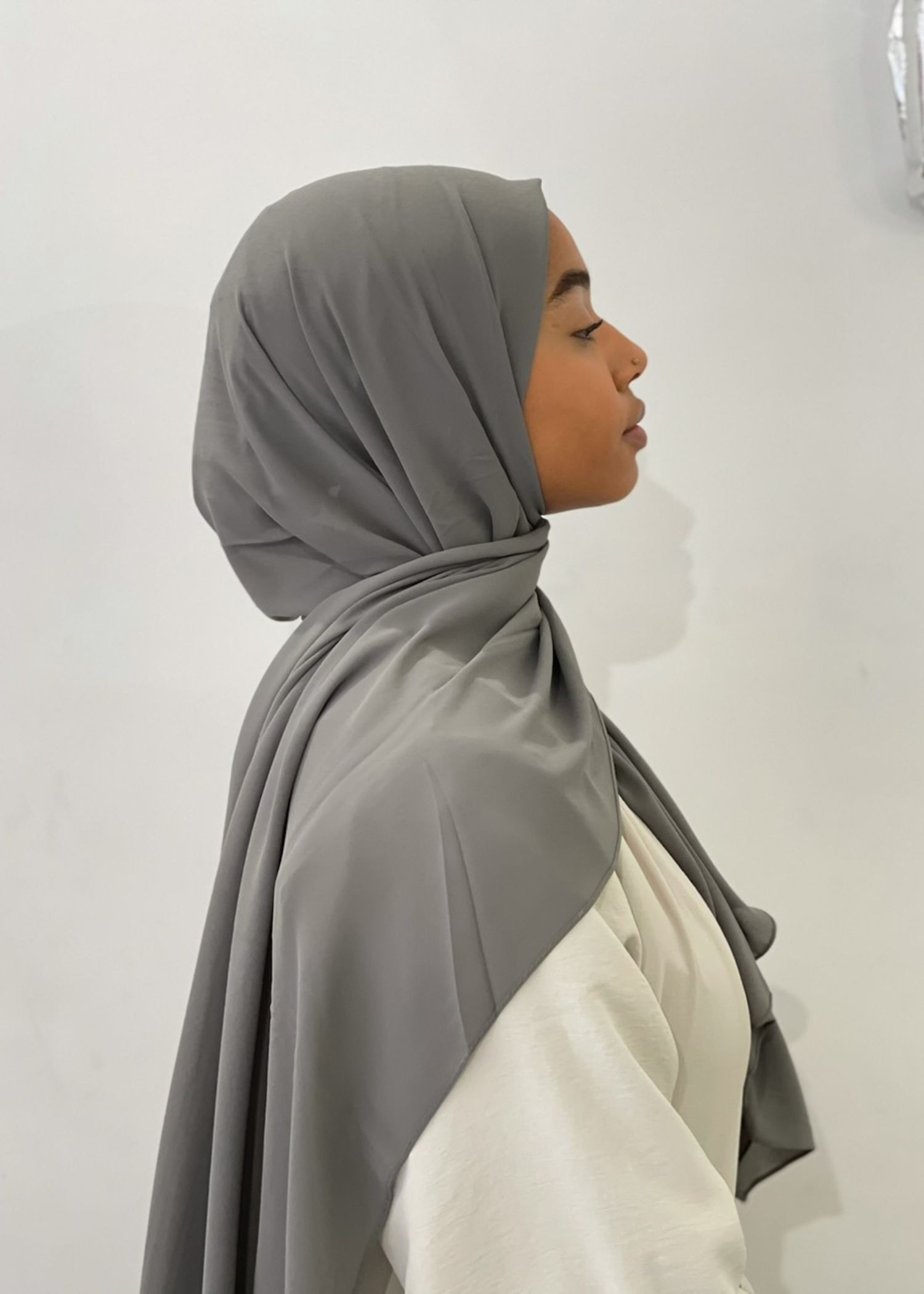 Mousseline gris foncé Mousseline gris foncé