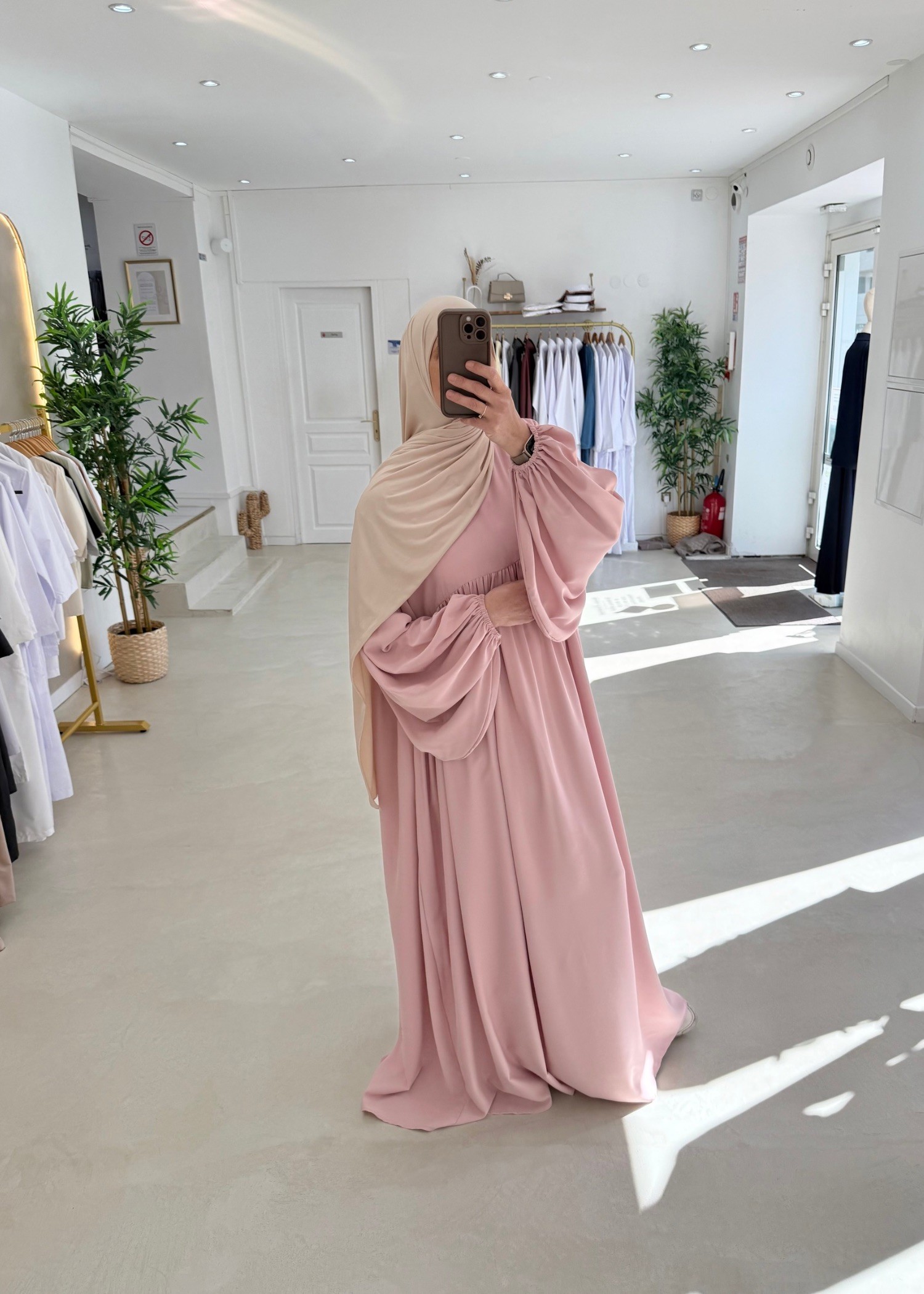 Abaya ballon rose poudré Abaya ballon rose poudré