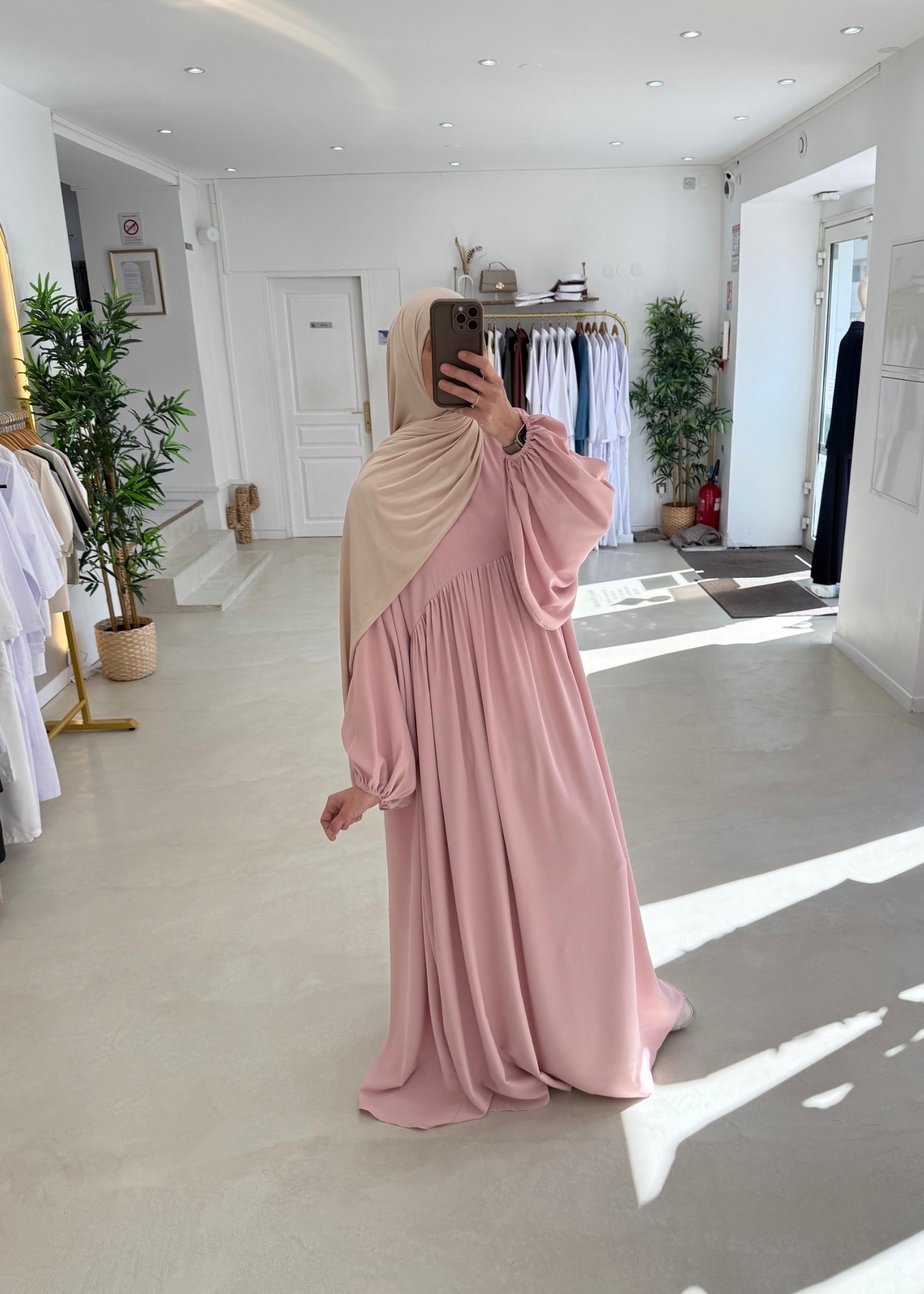 Abaya ballon rose poudré Abaya ballon rose poudré
