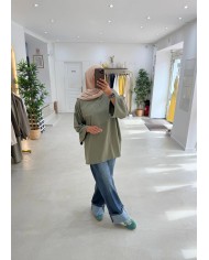 Tee-shirt over kaki clair