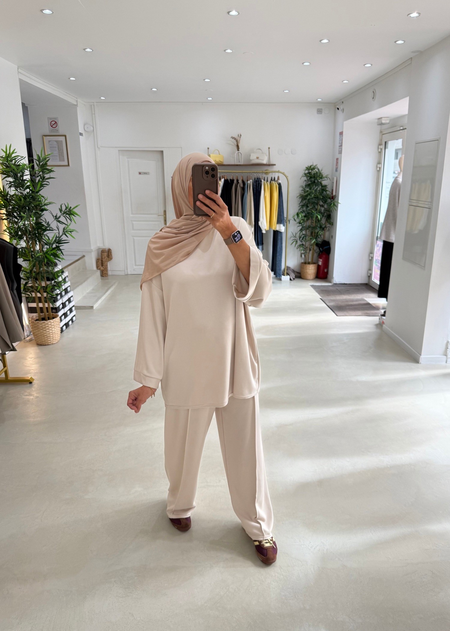 Ensemble basic beige