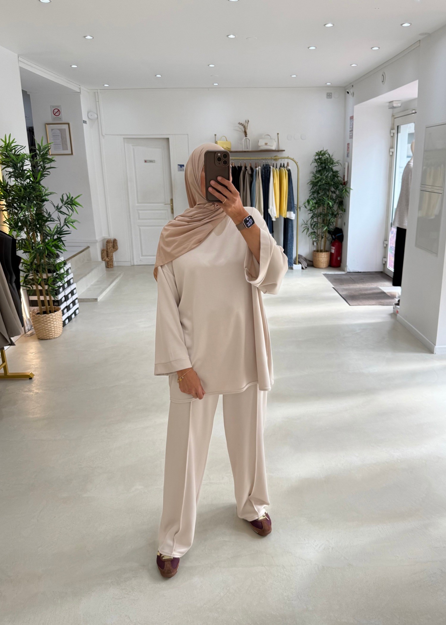 Ensemble basic beige