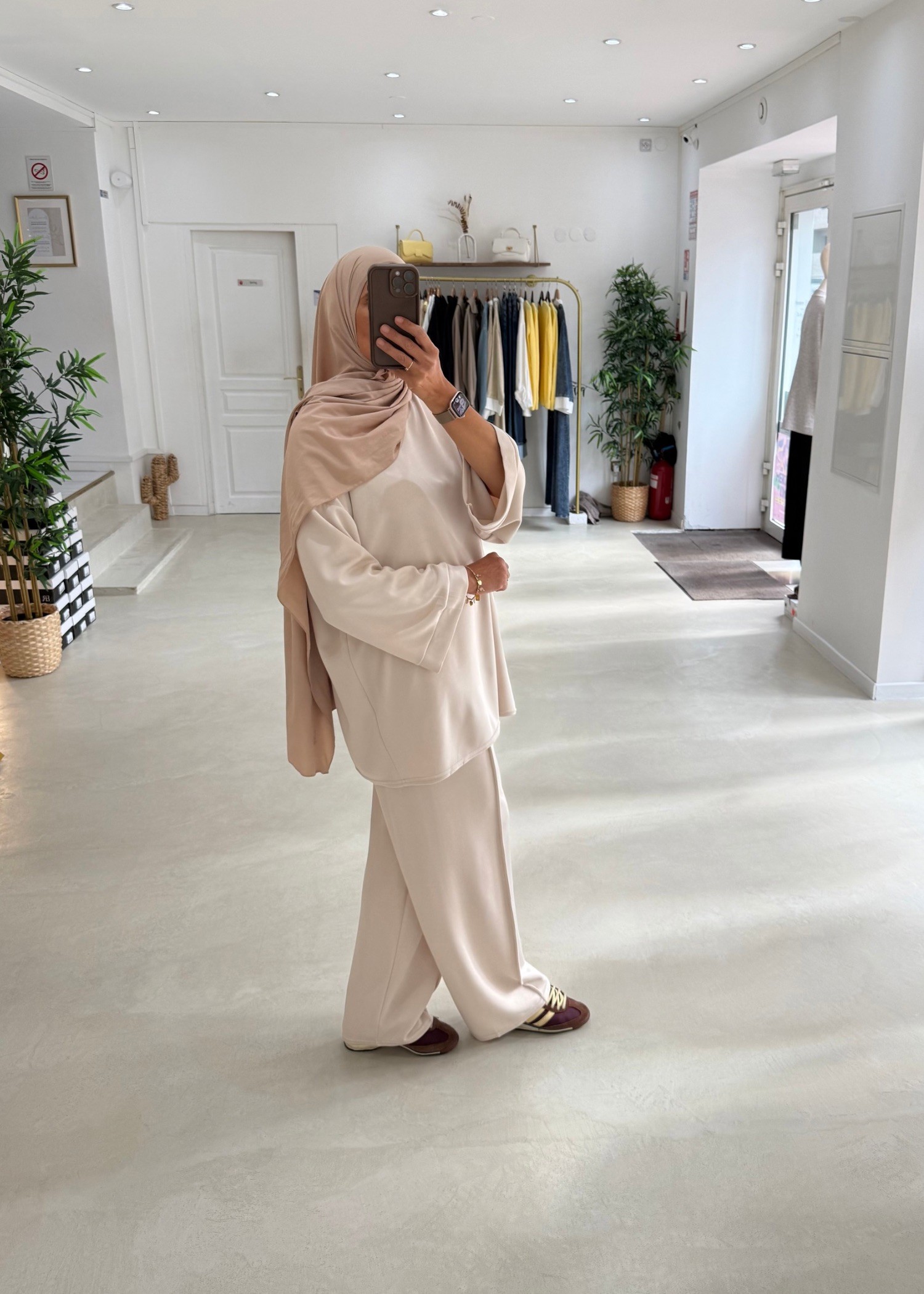 Ensemble basic beige