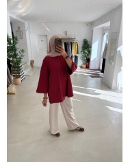 Tee-shirt over bordeaux