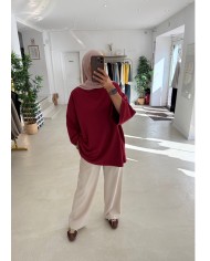 Tee-shirt over bordeaux