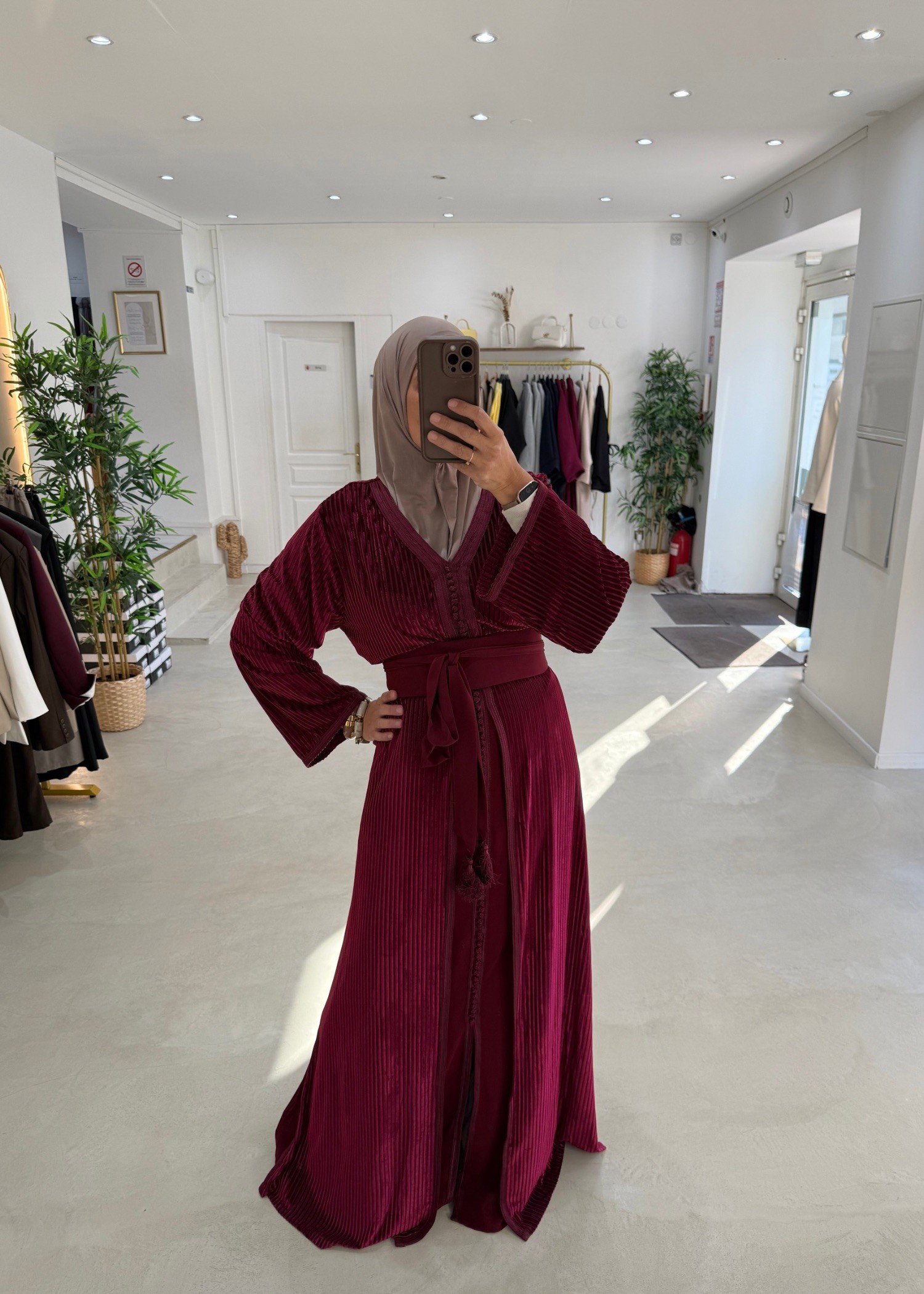 Caftan élégancia bordeaux