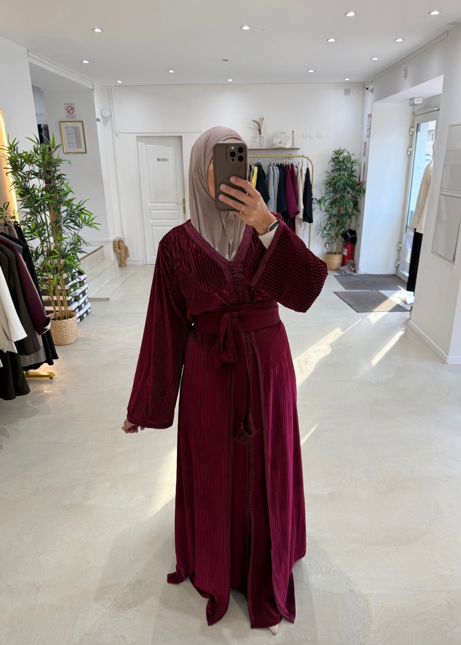 Caftan élégancia bordeaux