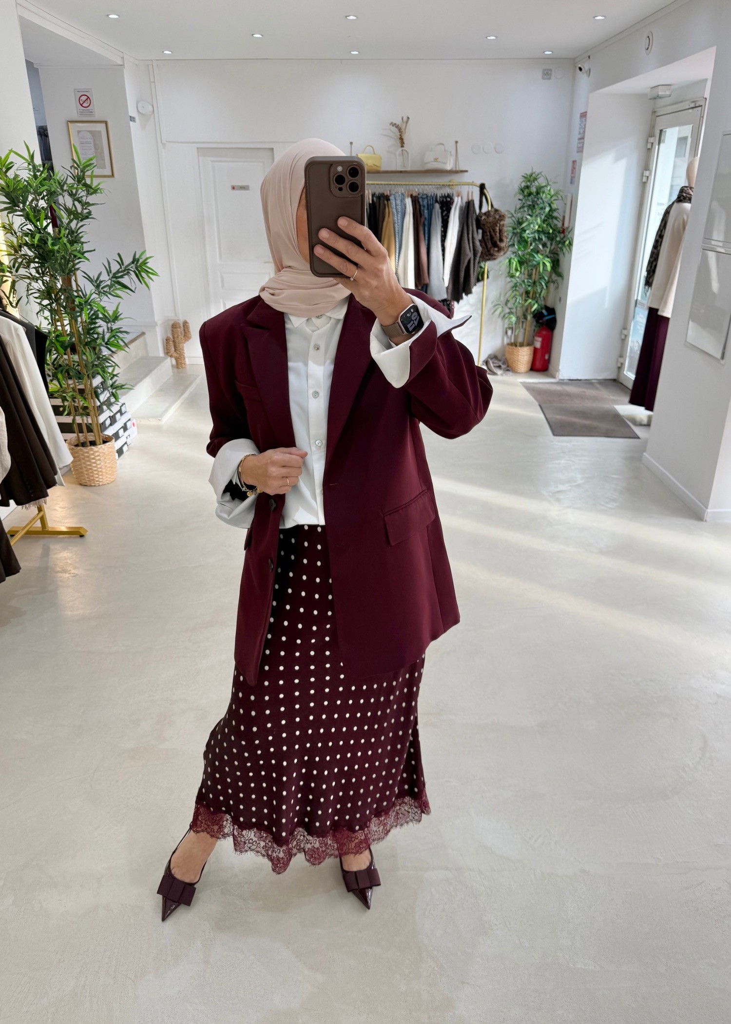 Jupe à pois et dentelle ( 3coloris) Jupe à pois et dentelle ( 3coloris)