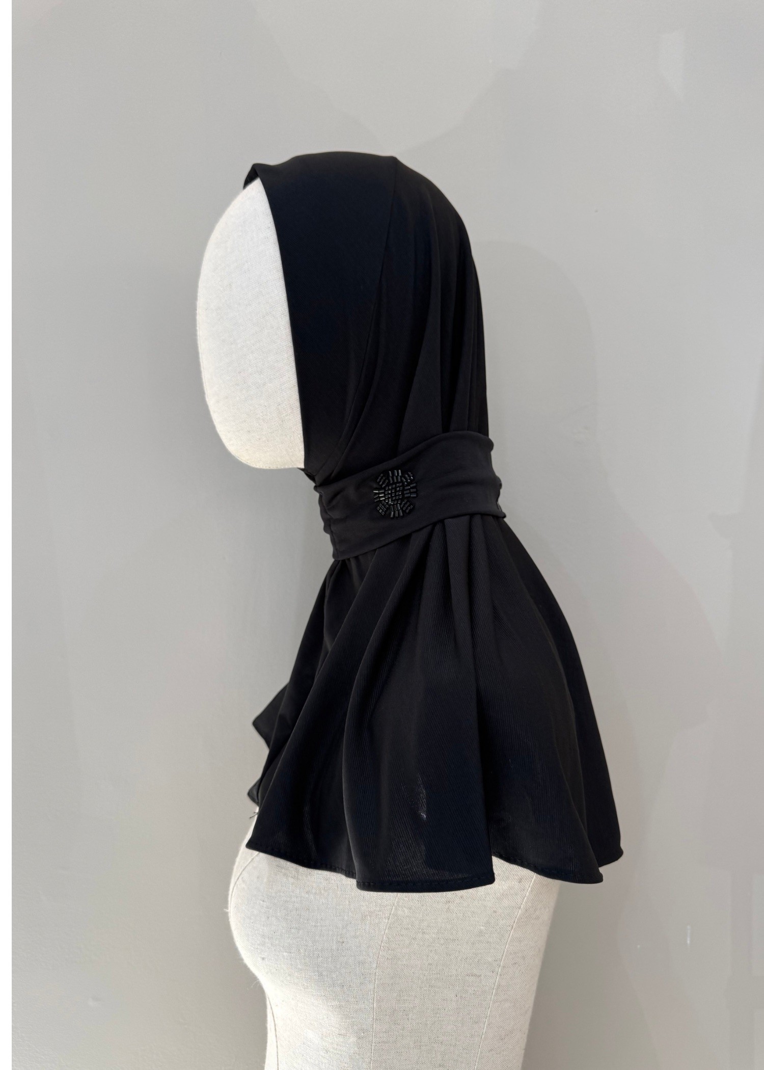 Hijab cagoule perlé