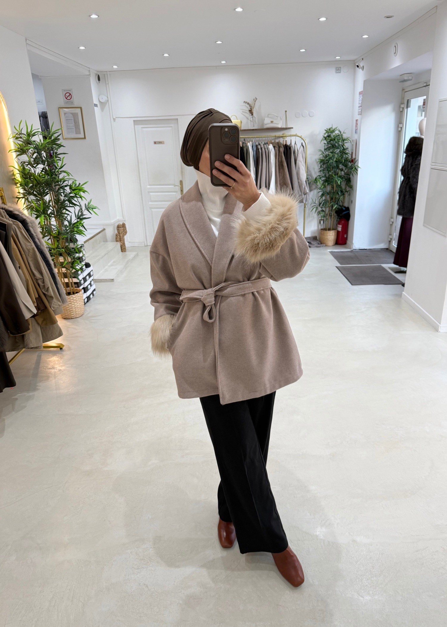 Veste Nouriya fourrure taupe clair