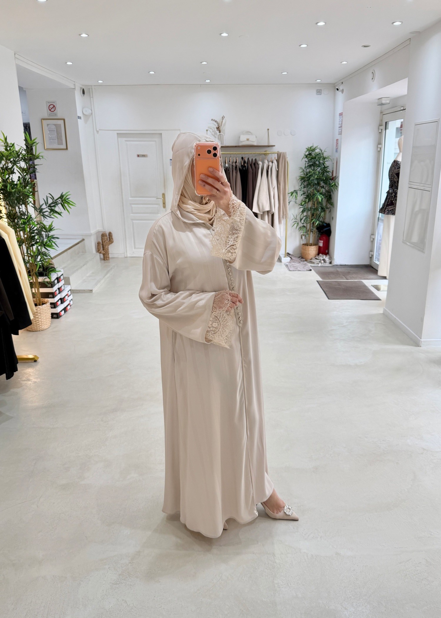 Abaya Layali Beige