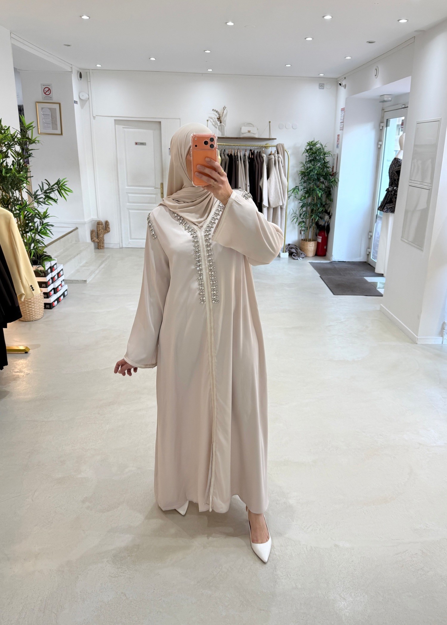 Abaya Elya Nude à strass