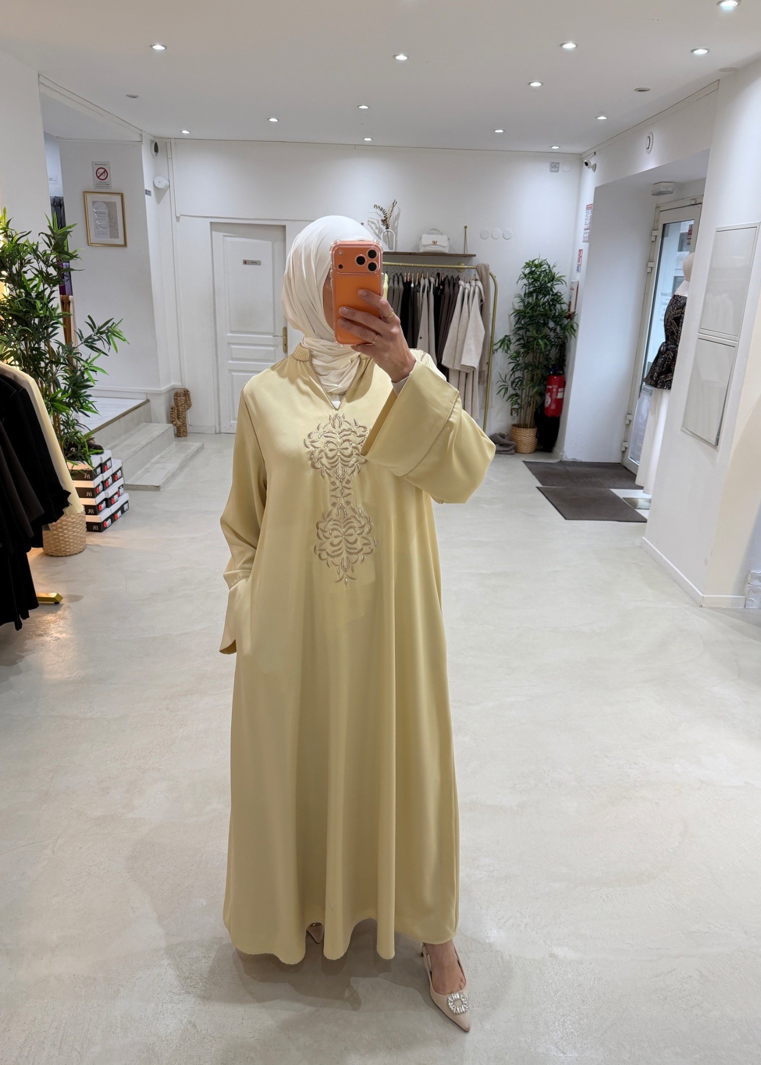 Abaya Amal yellow
