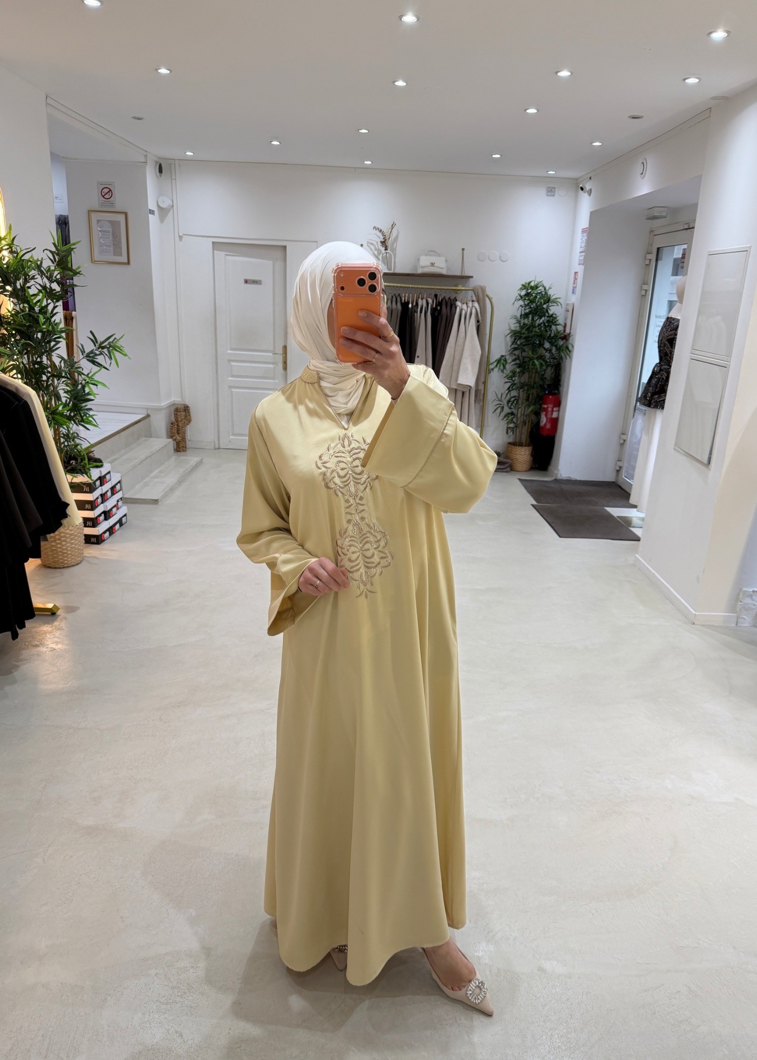 Abaya Amal yellow