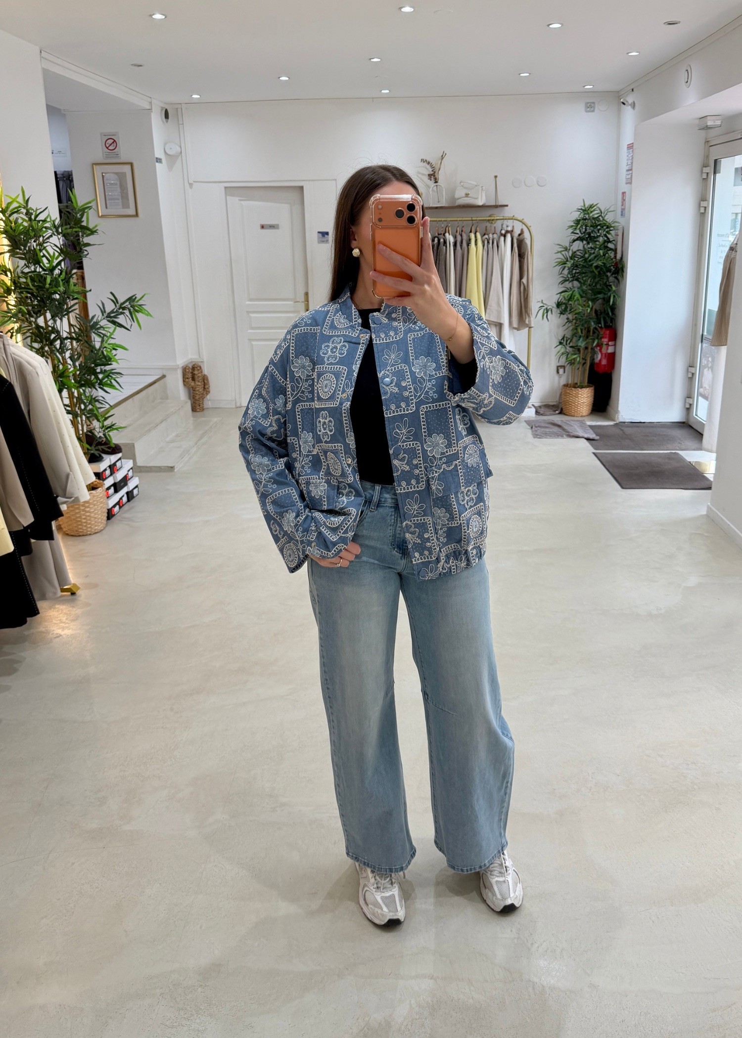 Veste brodé bleu ciel