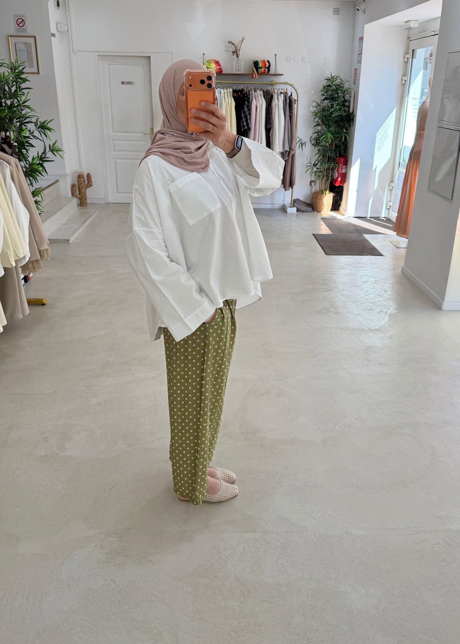 Pantalon à pois vert olive cheville